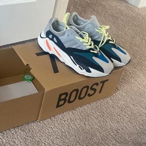 Yeezy 700